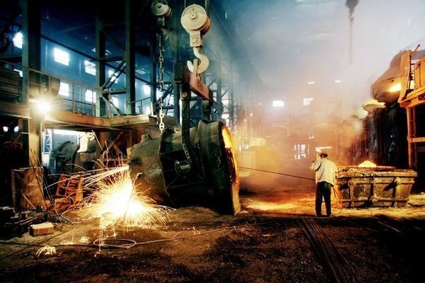 國(guó)際鋼鐵產(chǎn)量與價(jià)格關(guān)系，國(guó)際鋼鐵產(chǎn)量與價(jià)格的關(guān)聯(lián)機(jī)制及