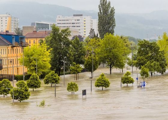 洪澇后建筑修復(fù)技術(shù)，洪澇后建筑修復(fù)技術(shù)，重建家園的關(guān)鍵支撐，直接點(diǎn)明主題洪澇后建筑修復(fù)技術(shù)，后半句強(qiáng)調(diào)該技術(shù)在重建工作中的重要性， 行業(yè)新聞 第1張