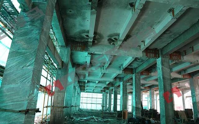 梁粘鋼加固施工常見問題及解決，梁粘鋼加固施工，常見問題剖析與