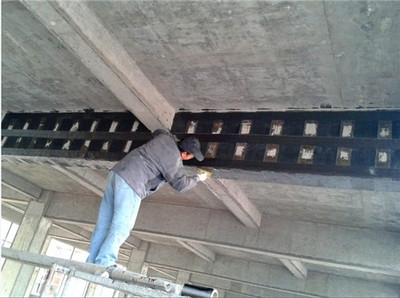 鋼材加固材料與碳纖維對比，鋼材加固材料與碳纖維，性能、應(yīng)用及優(yōu)劣全對比 行業(yè)新聞 第5張