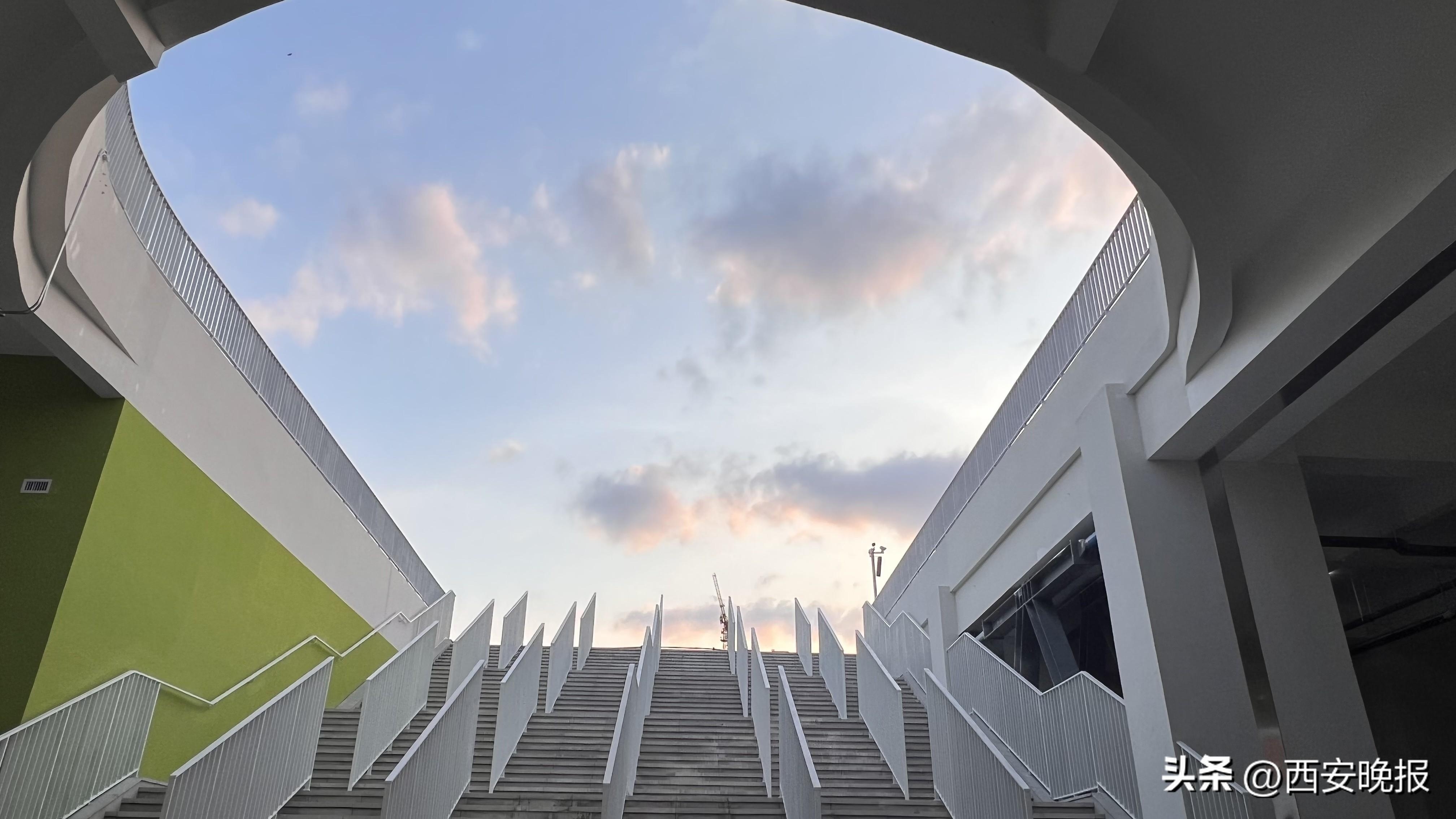 隔震技術(shù)在現(xiàn)代建筑中的應(yīng)用案例 行業(yè)新聞 第4張