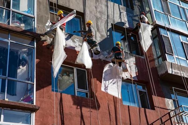 老舊建筑改造需求增長原因，幾種不同風格的標題供你參考，，正式嚴謹風，探析老舊建筑改造需求持續(xù)增長的核心原因，直白通俗風，為啥老舊建筑改造的需求越來越多？，疑問引導風，老舊建筑改造需求緣 行業(yè)新聞 第1張