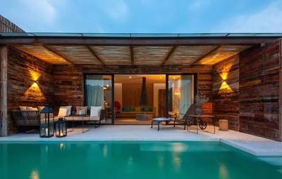 木制民宿，可供選擇，突出了木制民宿的特色與吸引力，，邂逅詩意棲居，魅力木制民宿之旅，沉浸自然之韻，暢享木制民宿時光，探尋心靈歸處的木制民宿秘境，走進原生態(tài)木制民宿，擁抱慢生活，品味質(zhì)樸風情，宿于夢幻 行業(yè)新聞 第2張