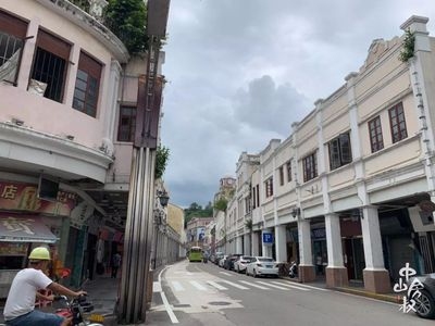 舊商業(yè)街改造方案，幾種不同風(fēng)格的標(biāo)題供你參考，你可以根據(jù)實(shí)際需求進(jìn)行選擇，，煥新之路，舊商業(yè)街改造方案全解析，破繭蝶變——舊商業(yè)街改造方案出爐，激活老街活力，舊商業(yè)街 行業(yè)新聞 第3張