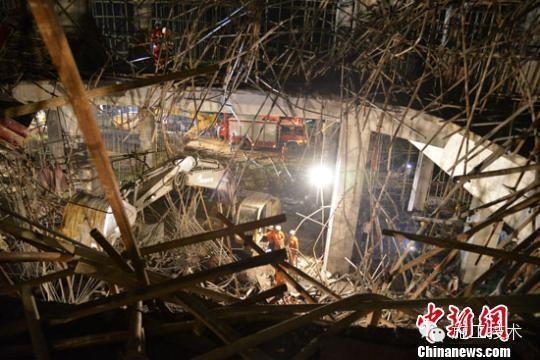 如何防止腳手架安全事故，幾種不同風(fēng)格的標(biāo)題供你參考，你可以根據(jù)具體使用場(chǎng)景進(jìn)行選擇，，實(shí)用指南風(fēng)，筑牢安全防線，全面解析如何防止腳手架安全事故，警示強(qiáng)調(diào)風(fēng)，警惕！這些關(guān)鍵舉措可有效防止腳手架安全事故，簡(jiǎn)潔直白風(fēng)，防腳手架安全事故，必備措施全知道 行業(yè)新聞 第2張