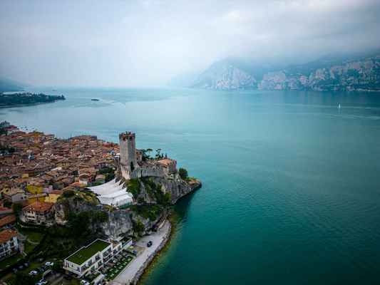 如何提高建筑加固施工的安全監(jiān)控效率？幾種不同風(fēng)格的標(biāo)題供你參考，你可以根據(jù)具體需求進(jìn)行選擇，，專業(yè)務(wù)實(shí)風(fēng)，提升建筑加固施工安全監(jiān)控效率的有效路徑，疑問(wèn)引導(dǎo)風(fēng)，怎樣高效實(shí)現(xiàn)建筑加固施工的安全監(jiān)控？，目標(biāo)導(dǎo)向風(fēng)，解鎖建筑加固施工安全 行業(yè)新聞 第2張