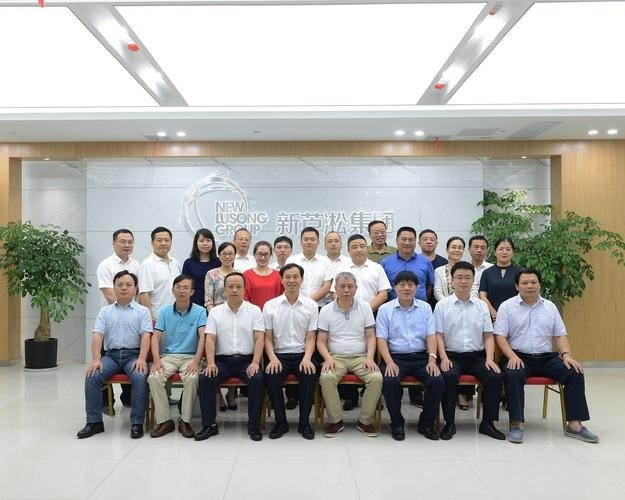 蘆淞鋼結(jié)構(gòu)公司領(lǐng)導(dǎo)班子成員簡歷(蘆淞鋼結(jié)構(gòu)公司的領(lǐng)導(dǎo)班子成員簡歷) 行業(yè)新聞 第2張 蘆淞鋼結(jié)構(gòu)公司領(lǐng)導(dǎo)班子成員簡歷(蘆淞鋼結(jié)構(gòu)公司的領(lǐng)導(dǎo)班子成員簡歷) 行業(yè)新聞 第2張