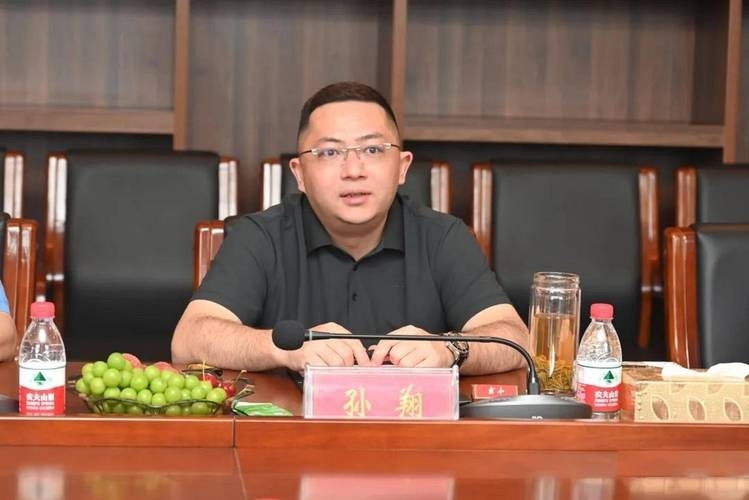 滄州鋼結(jié)構(gòu)公司董事長背景資料 行業(yè)新聞 第4張 滄州鋼結(jié)構(gòu)公司董事長背景資料 行業(yè)新聞 第4張