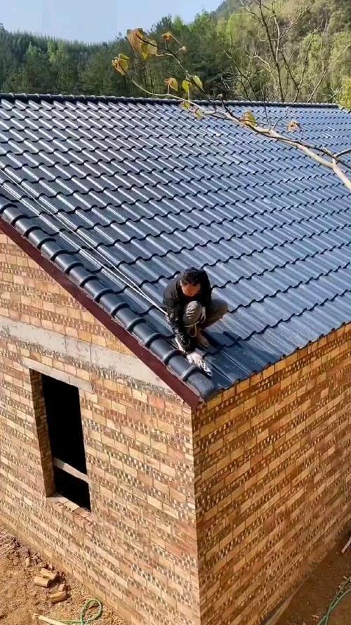 給我一些琉璃瓦制作圖片(琉璃瓦制作中哪個(gè)步驟最關(guān)鍵) 行業(yè)新聞 第5張 給我一些琉璃瓦制作圖片(琉璃瓦制作中哪個(gè)步驟最關(guān)鍵) 行業(yè)新聞 第5張