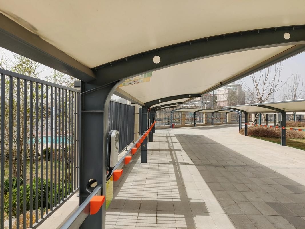 有沒有簡(jiǎn)易停車棚的設(shè)計(jì)圖？（有沒有適合農(nóng)村的簡(jiǎn)易停車棚設(shè)計(jì)圖？） 行業(yè)新聞 第5張