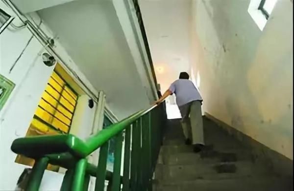 加裝電梯的費用如何分攤？（上海老舊小區(qū)加裝電梯費用如何分攤方案由業(yè)主協(xié)商確定） 行業(yè)新聞 第7張