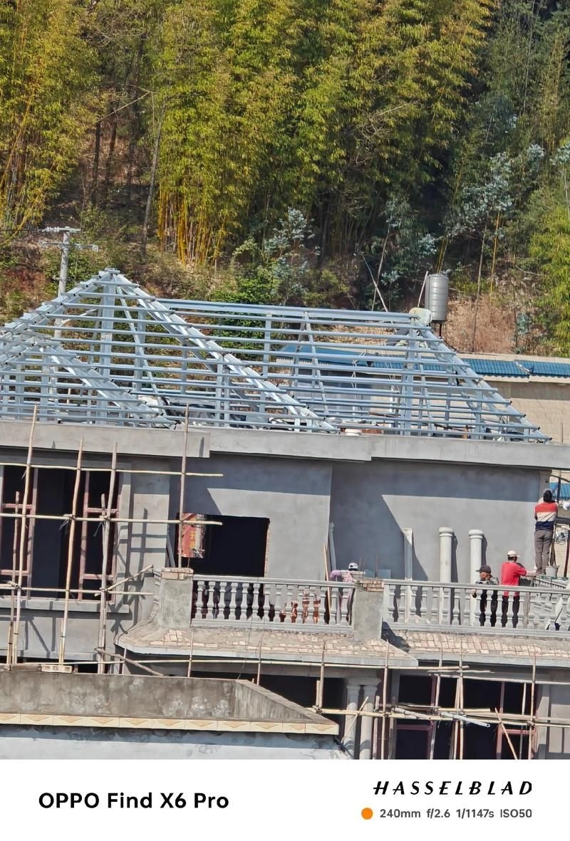 給我一些民用鋼結(jié)構(gòu)屋頂?shù)膱D片(民用鋼結(jié)構(gòu)屋頂實(shí)拍圖) 行業(yè)新聞 第4張 給我一些民用鋼結(jié)構(gòu)屋頂?shù)膱D片(民用鋼結(jié)構(gòu)屋頂實(shí)拍圖) 行業(yè)新聞 第4張