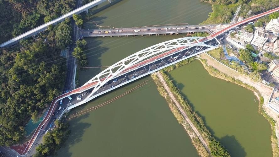 給我推薦一些經(jīng)典的鋼結(jié)構(gòu)景觀橋案例（給我推薦一些經(jīng)典的鋼結(jié)構(gòu)景觀橋案例,嘿，看來你對景觀橋很感興趣） 行業(yè)新聞 第9張