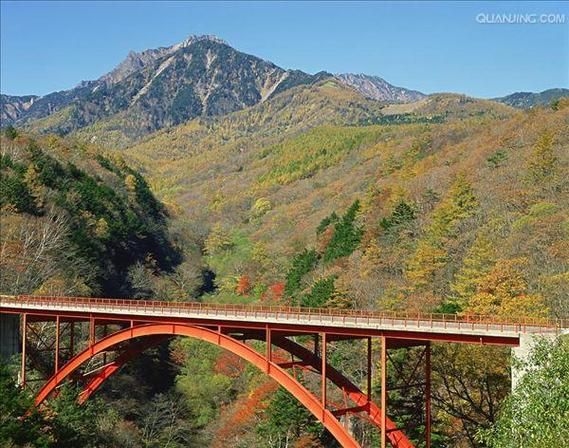 給我推薦一些經(jīng)典的鋼結(jié)構(gòu)景觀橋案例（給我推薦一些經(jīng)典的鋼結(jié)構(gòu)景觀橋案例,嘿，看來你對景觀橋很感興趣） 行業(yè)新聞 第15張