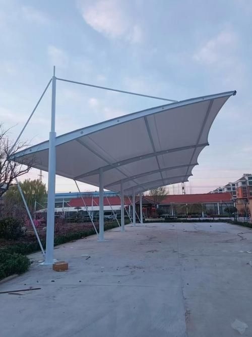 有沒有鋼結(jié)構(gòu)車棚的圖片示例？（有沒有鋼結(jié)構(gòu)車棚的圖片示例,當(dāng)然有,） 行業(yè)新聞 第11張