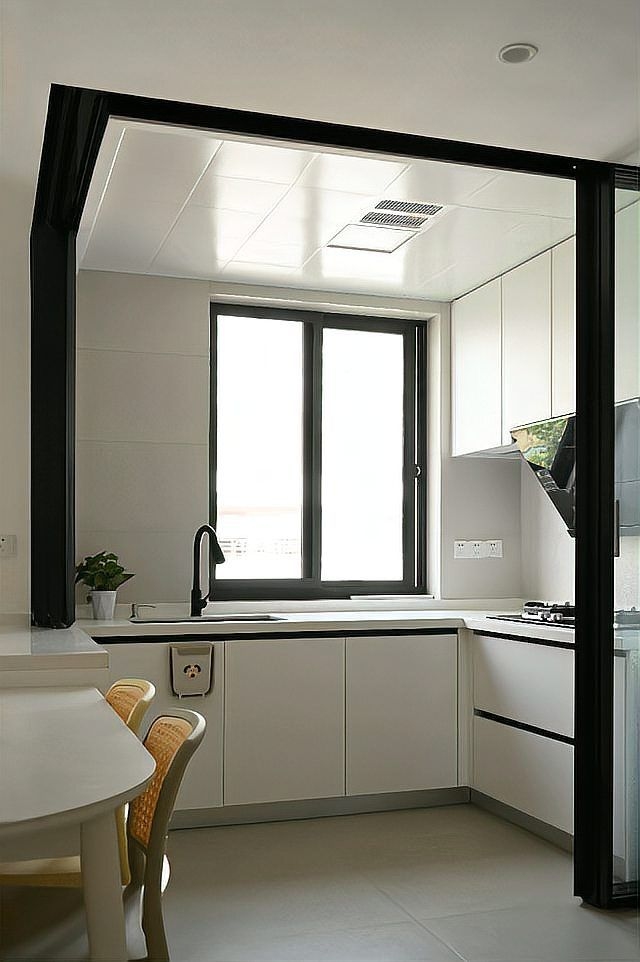 給我一些閣樓裝修的靈感（100款斜頂閣樓改造靈感|用進口海洋板打造“空中儲物間”） 行業(yè)新聞 第3張