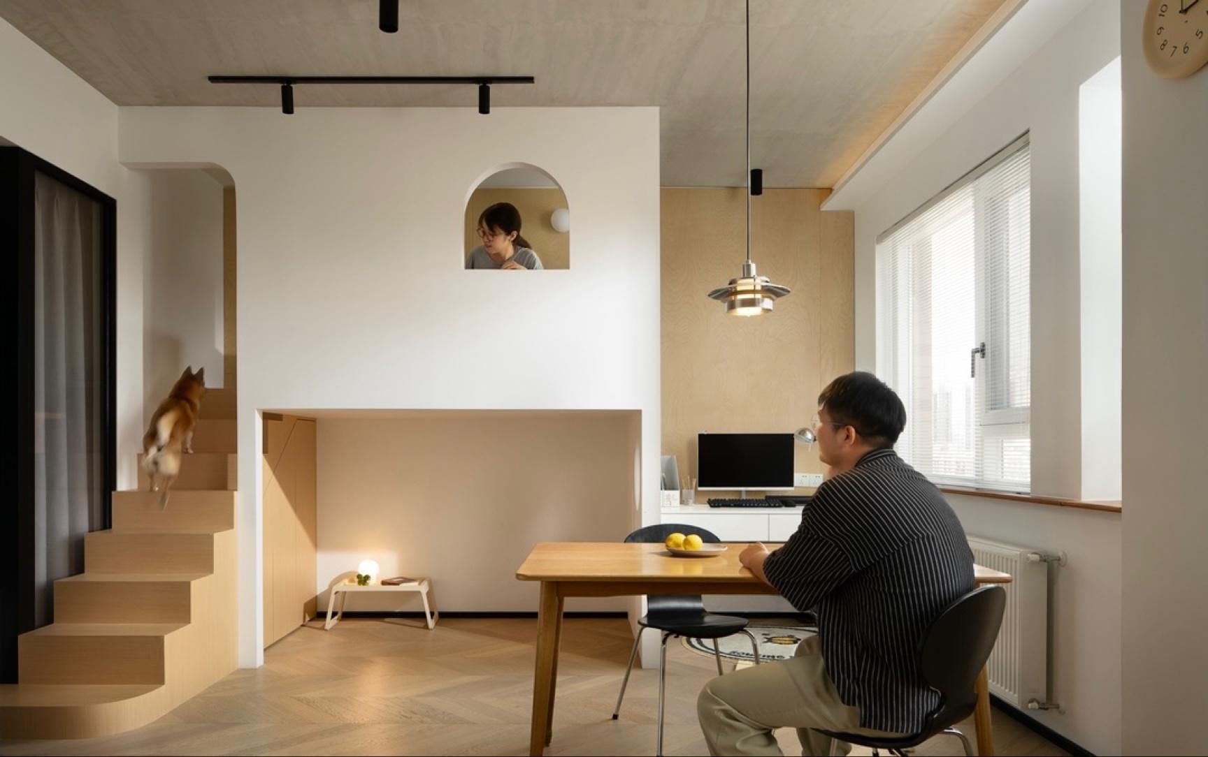 給我一些閣樓裝修的靈感（100款斜頂閣樓改造靈感|用進口海洋板打造“空中儲物間”） 行業(yè)新聞 第10張