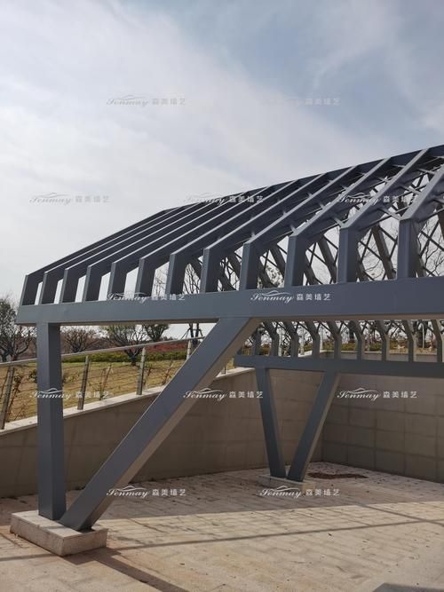 給我一些鋼結(jié)構(gòu)景觀長廊的設(shè)計案例（給我一些鋼結(jié)構(gòu)景觀長廊的設(shè)計案例,嘿，看來你對鋼結(jié)構(gòu)景觀長廊的設(shè)計很感興趣呀） 行業(yè)新聞 第9張