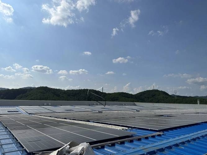 有哪些品牌提供彩鋼瓦光伏安裝服務(wù)？（百度愛(ài)采購(gòu)彩鋼瓦光伏安裝服務(wù)品牌對(duì)比要點(diǎn)） 行業(yè)新聞 第12張