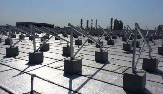 如何降低彩鋼瓦屋頂?shù)墓夥l(fā)電成本？（如何降低彩鋼瓦屋頂?shù)墓夥l(fā)電成本降低彩鋼瓦屋頂光伏發(fā)電成本）