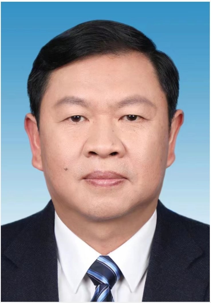 柳北鋼構(gòu)董事長簡歷（關(guān)于“柳北鋼構(gòu)”董事長簡歷）