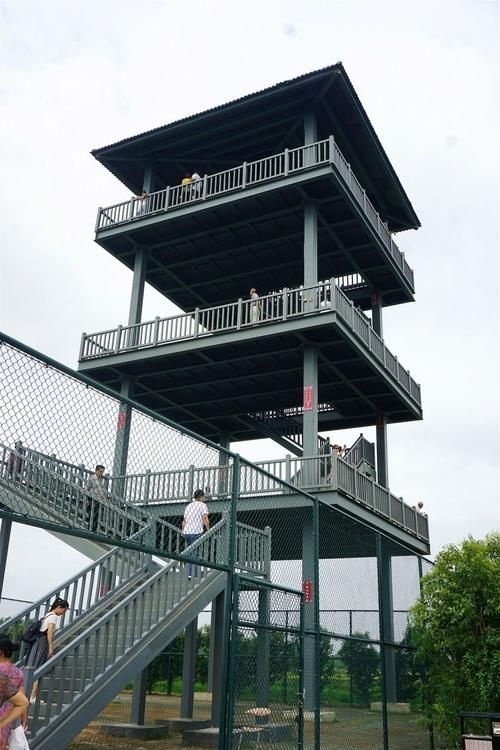 給我一些鋼結構觀景臺的案例（給我一些鋼結構觀景臺的案例，嘿） 行業(yè)新聞 第5張