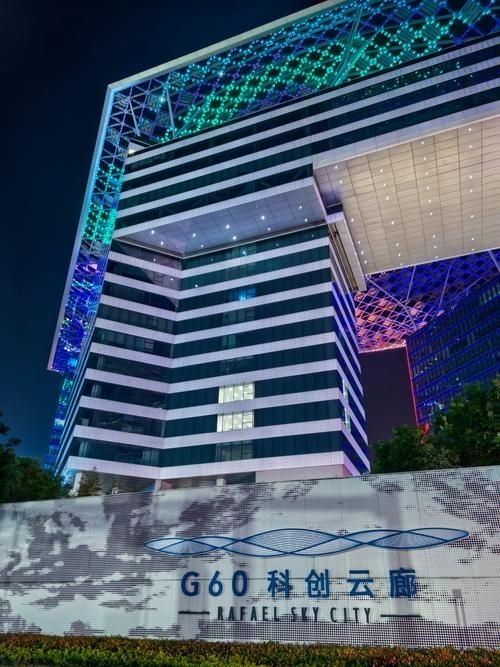 有哪些知名的鋼結(jié)構(gòu)長廊案例？（有哪些知名的鋼結(jié)構(gòu)長廊案例?） 行業(yè)新聞 第7張