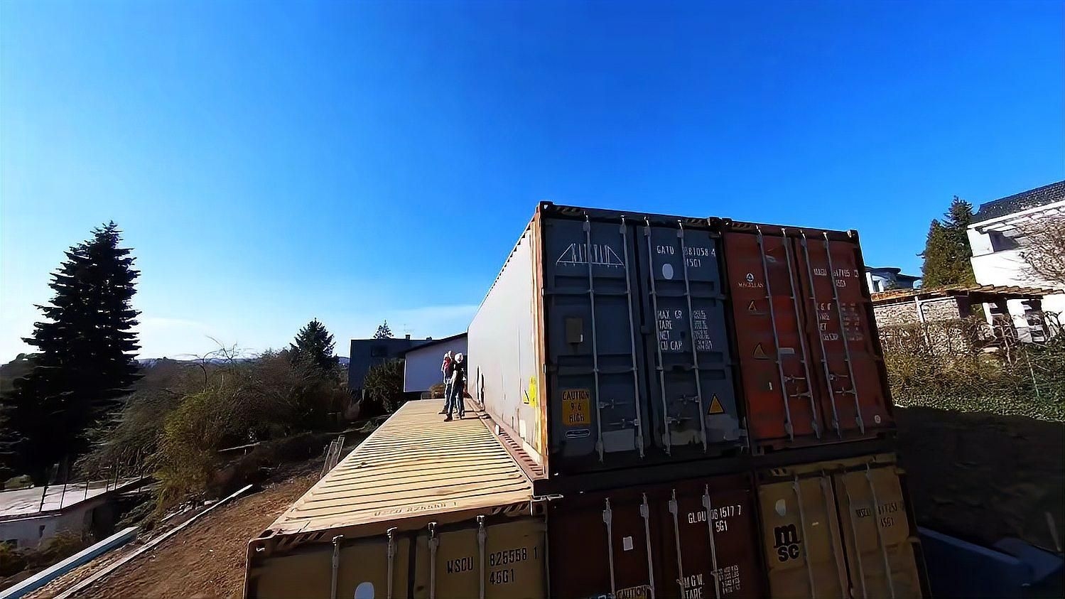 給我一些集裝箱建筑的實(shí)例