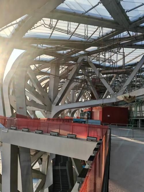 給我更多鋼結(jié)構(gòu)房的案例（給我更多鋼結(jié)構(gòu)房的案例要求1000字描述并配圖） 行業(yè)新聞 第2張