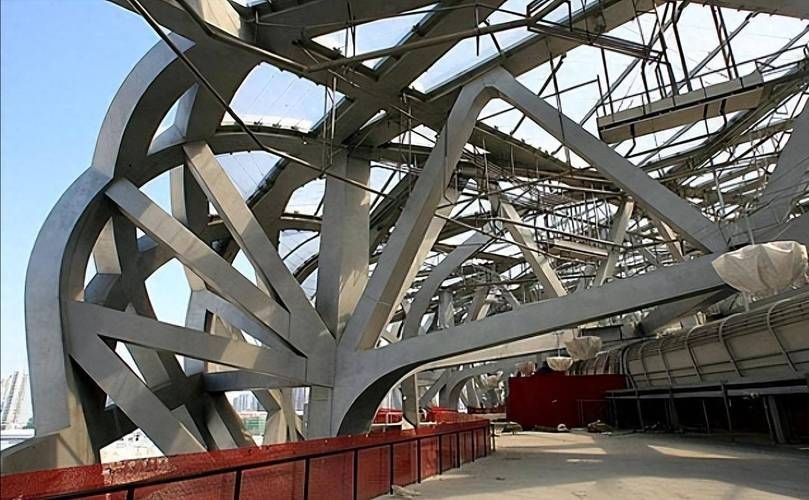 給我更多鋼結(jié)構(gòu)房的案例（給我更多鋼結(jié)構(gòu)房的案例要求1000字描述并配圖） 行業(yè)新聞 第5張