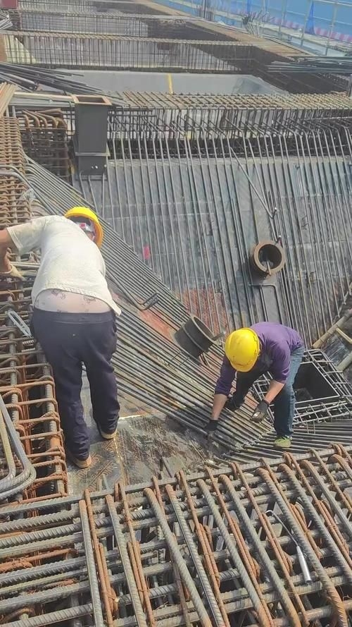 有哪些常見的鋼筋綁扎錯誤？（混凝土結構施工中常見的鋼筋綁扎錯誤詳解（1000字和配圖）） 行業(yè)新聞 第1張