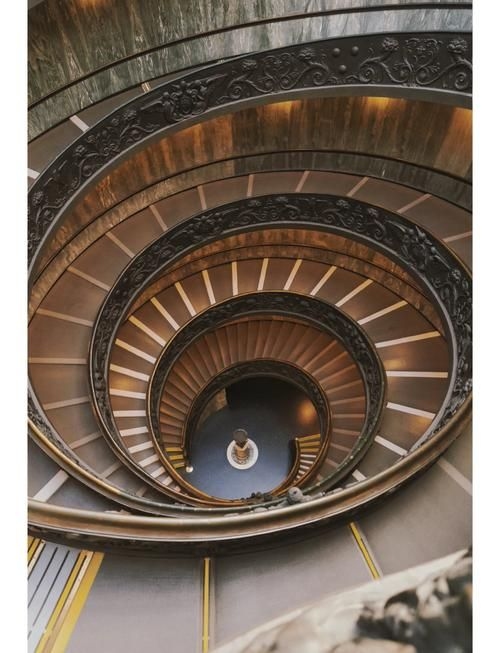 給我一些螺旋式樓梯的圖片（給我一些螺旋式樓梯的圖片,展開,又稱旋轉(zhuǎn)樓梯，） 行業(yè)新聞 第2張