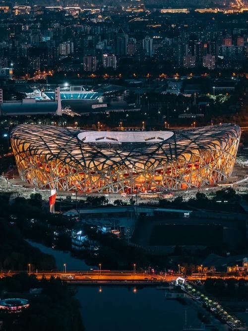 有哪些著名的異形鋼結(jié)構(gòu)案例？（全球范圍內(nèi)最具代表性的異形鋼結(jié)構(gòu)建筑案例詳解） 行業(yè)新聞 第4張