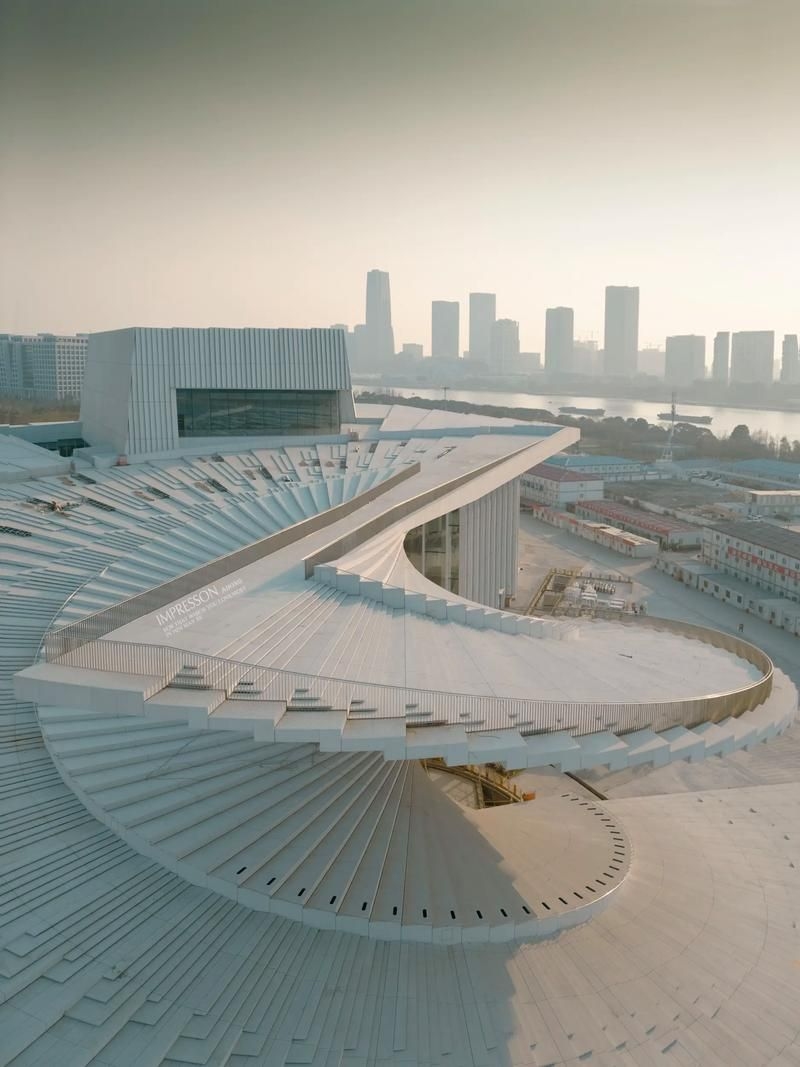 有哪些著名的異形鋼結(jié)構(gòu)案例？（全球范圍內(nèi)最具代表性的異形鋼結(jié)構(gòu)建筑案例詳解） 行業(yè)新聞 第12張