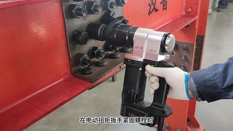 鋼結(jié)構(gòu)雨棚的維護(hù)保養(yǎng)有哪些（鋼結(jié)構(gòu)雨棚的維護(hù)保養(yǎng)有哪些,用戶要求詳解） 行業(yè)新聞 第13張