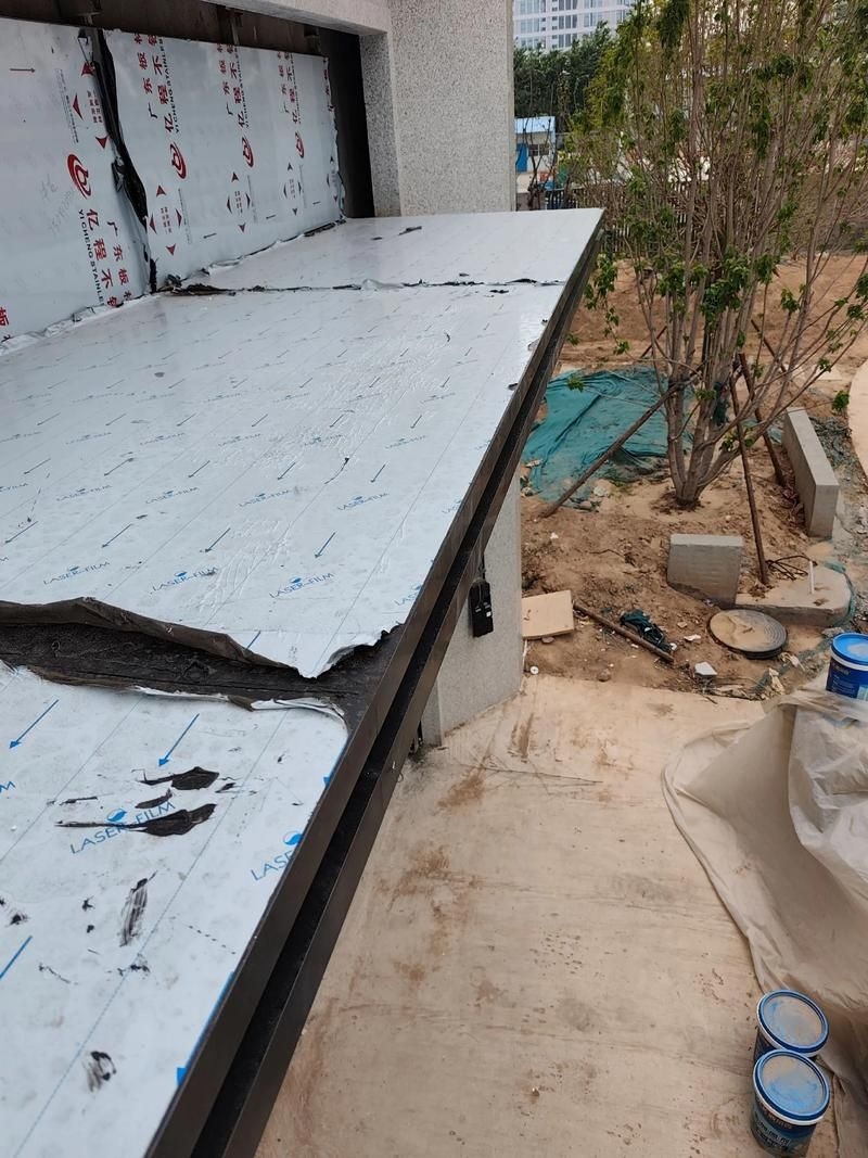 鋼結(jié)構(gòu)雨棚的維護(hù)保養(yǎng)有哪些（鋼結(jié)構(gòu)雨棚的維護(hù)保養(yǎng)有哪些,用戶要求詳解） 行業(yè)新聞 第14張