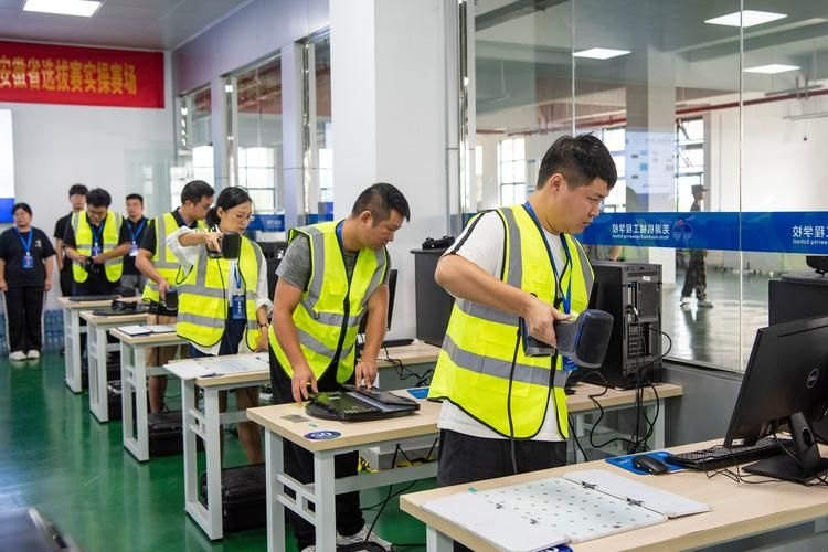 技術(shù)員和詳圖員哪個更穩(wěn)定（技術(shù)員和詳圖員與詳圖員哪個更穩(wěn)定性與可信用戶要求） 行業(yè)新聞 第5張