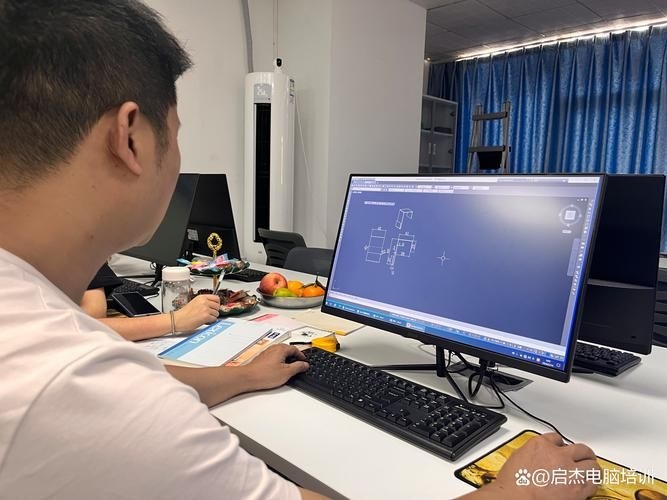 技術(shù)員和詳圖員哪個更穩(wěn)定（技術(shù)員和詳圖員與詳圖員哪個更穩(wěn)定性與可信用戶要求） 行業(yè)新聞 第7張
