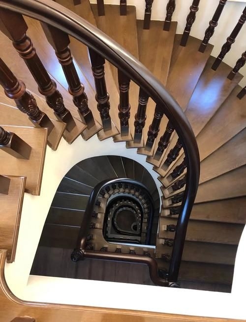 再給我?guī)讉€螺旋樓梯的設(shè)計案例 行業(yè)新聞 第2張