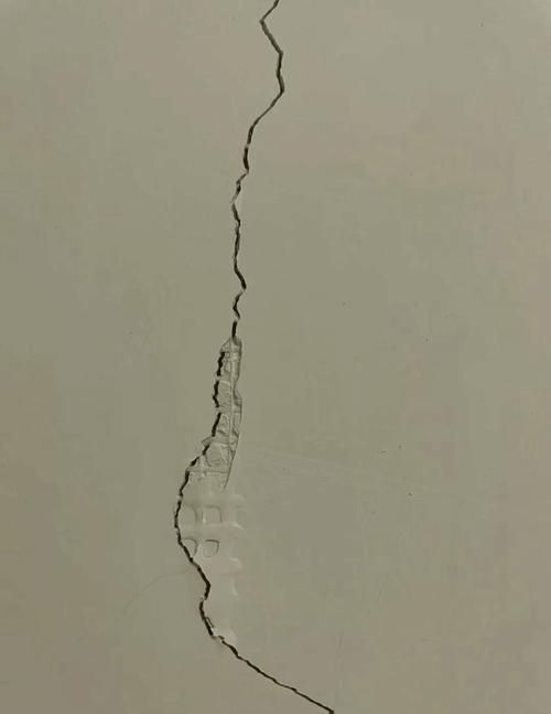 如何判斷房屋是否需要加固？（北京地區(qū)老舊建筑結(jié)構(gòu)安全性判斷房屋是否需要加固） 行業(yè)新聞 第3張