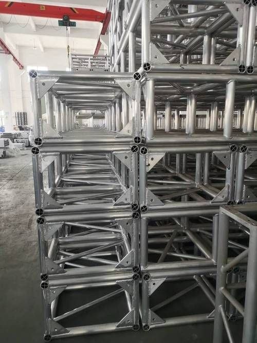 舞臺(tái)架子價(jià)格范圍是多少？（舞臺(tái)架子價(jià)格是多少舞臺(tái)架子安裝費(fèi)用大概是多少） 行業(yè)新聞 第8張