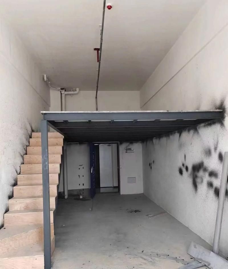 鋼結(jié)構(gòu)閣樓有哪些設(shè)計案例？（鋼結(jié)構(gòu)閣樓有哪些設(shè)計案例共參考4篇資料,嘿嘿嘿） 行業(yè)新聞 第10張