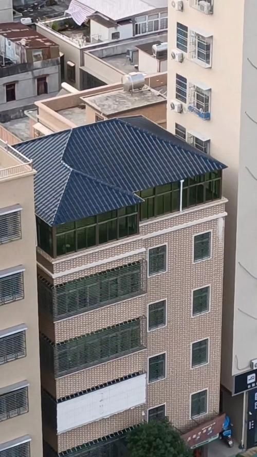 給我一些屋面加高的案例圖片（給我一些屋面加高的案例圖片,我?guī)湍阏砹艘恍?shí)際案例） 行業(yè)新聞 第2張